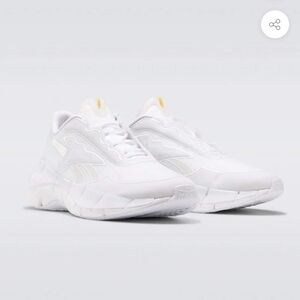 Reebok x Victoria Beckham Zig Kinetica Sneaker white size 9.5 US Mens
